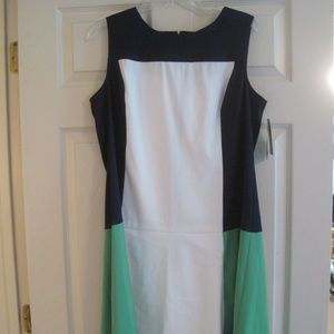 AGB NAVY AND KELLY GREEN COLOR BLOCK DRESS